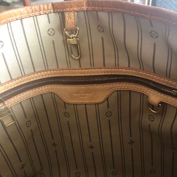 Authentic Louis Vuitton Delightful MM handbag - Picture 12 of 15